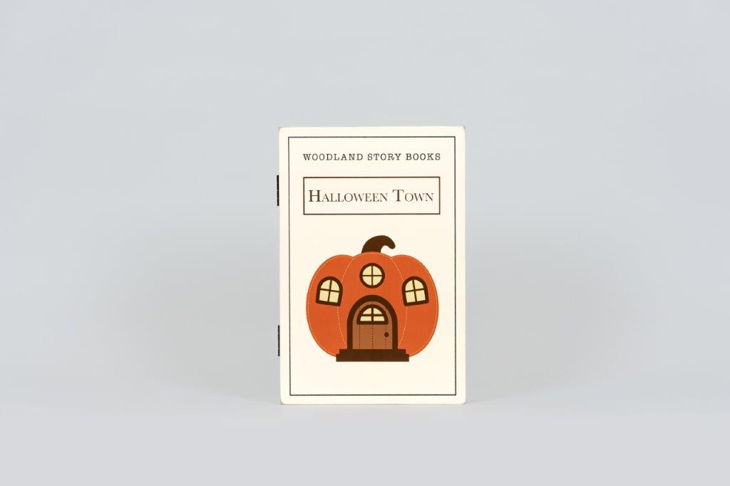 Halloween Town Woodland Storybook Gift Set/7