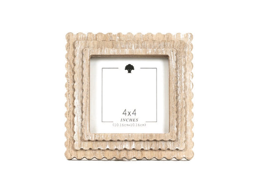 Scalloped Wooden Picture Frame 4x4