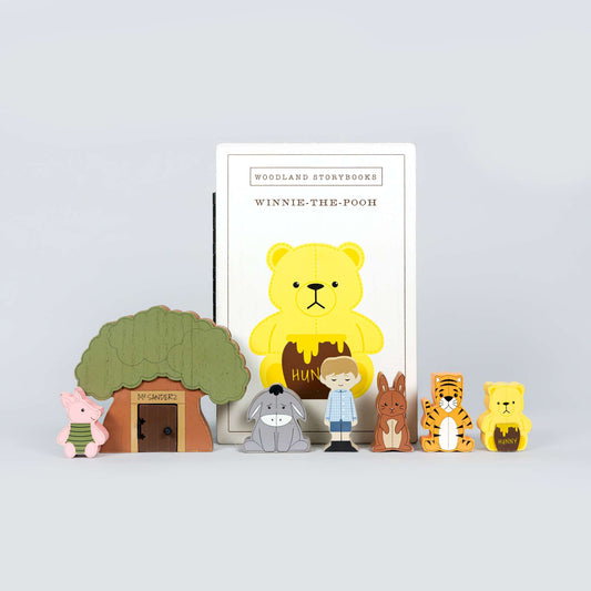 Winnie The Pooh Woodland Storybook Gift Set s/8